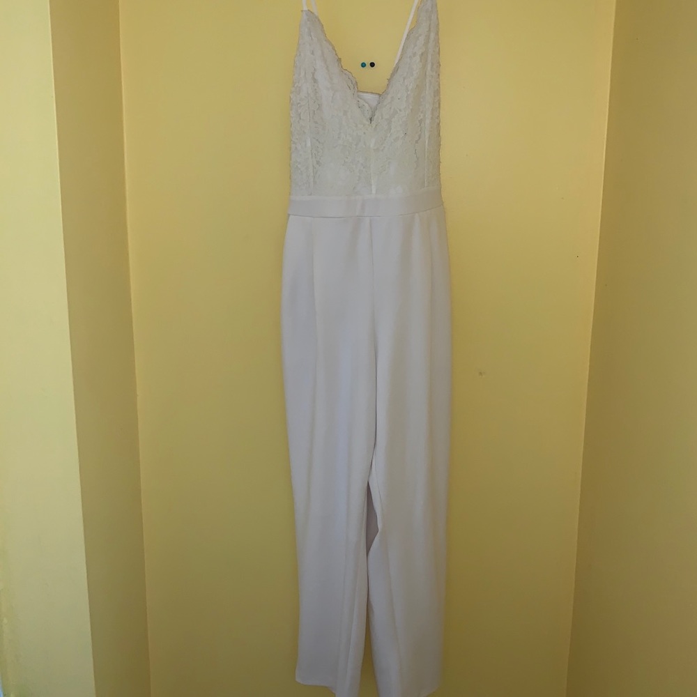 EXPRESS Long White Jumper Suit